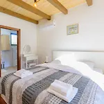 David - Luxurious Secluded With A Heated Pool Vila *