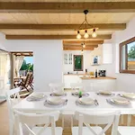 David - Luxurious Secluded With A Heated Pool Vila Butkovici (Istria)